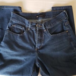 Lee Easy Fit Capris Sz 6